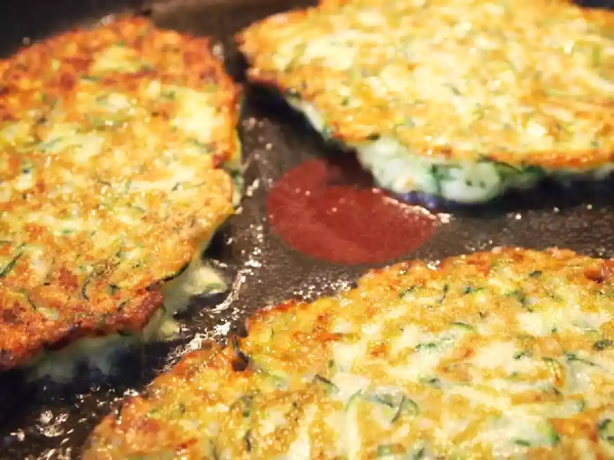 Courgette Fritters - Zucchini Puffer