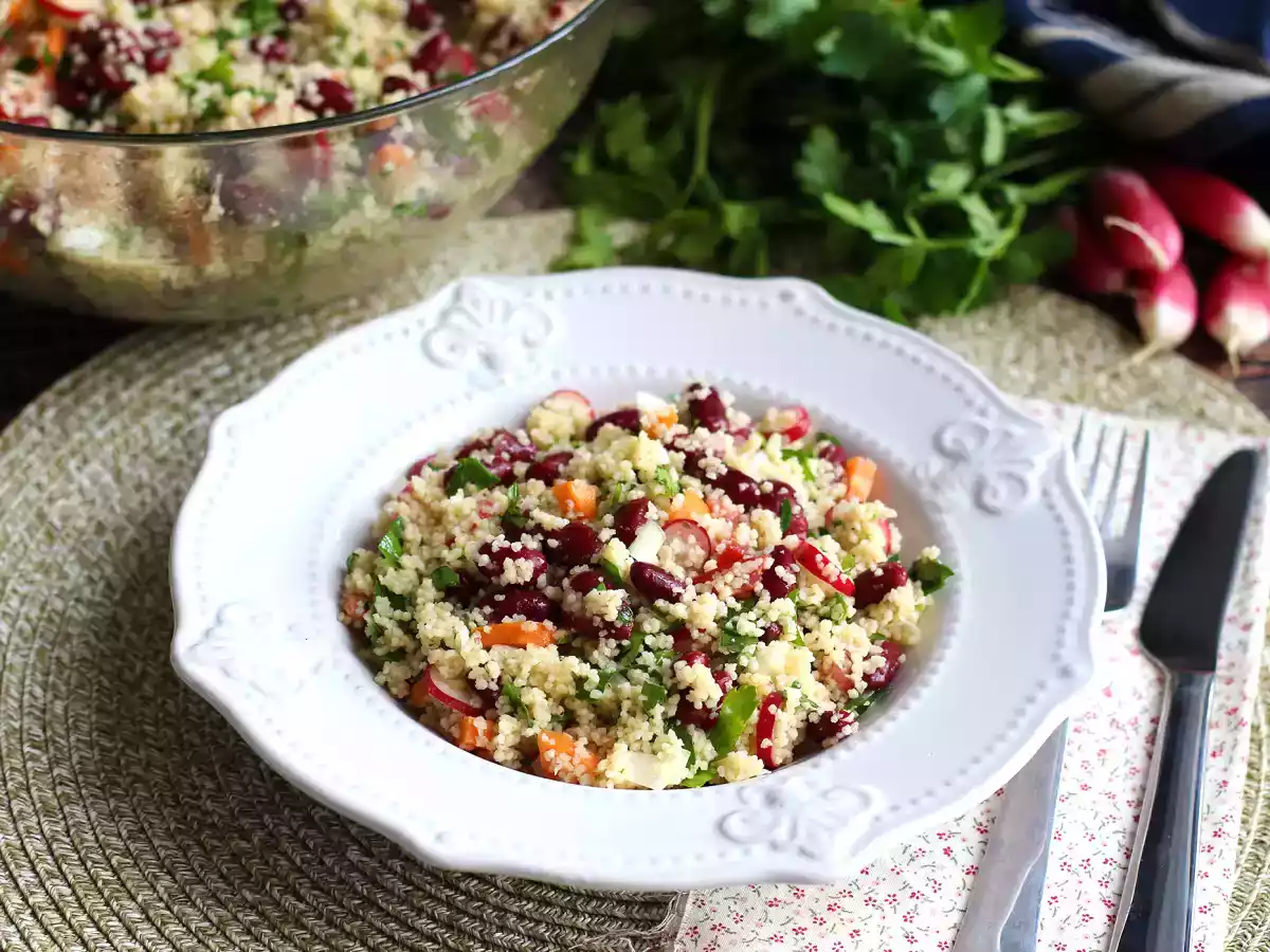 Couscous-Salat für eine einfache, gesunde und farbenfrohe Vorspeise!
