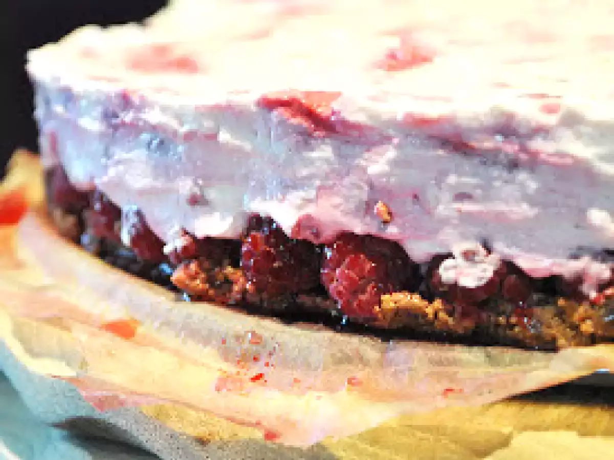 Cream Cheese & Raspberry No Bake Cake