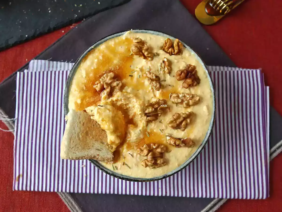 Cremige Kürbis- und Feta-Pastete mit einem Hauch von Honig - foto 4