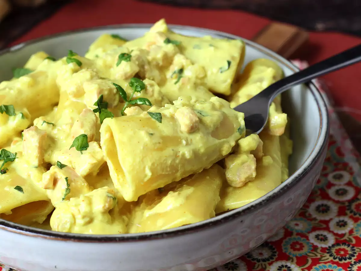 Cremige Pasta mit Lachs und Safran : schnell und einfach