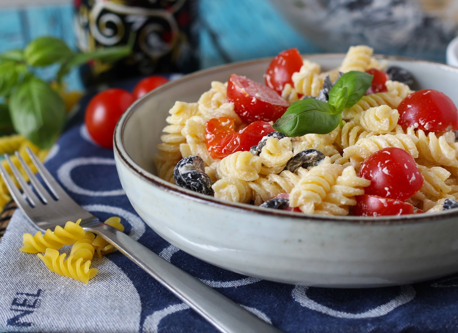 Rezept für cremigen nudelsalat in unter 10 minuten