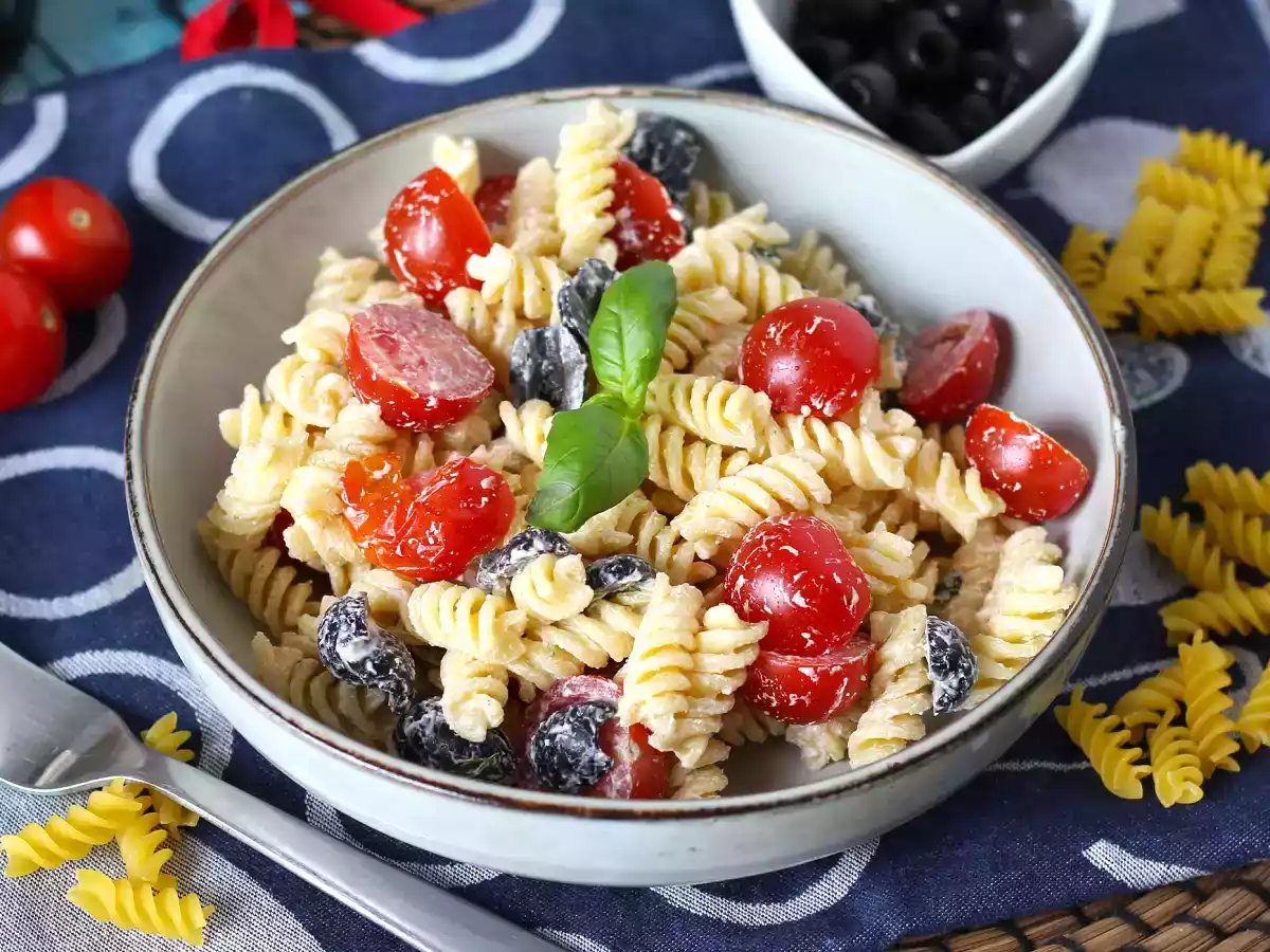 Cremiger Nudelsalat, fertig in weniger als 10 Minuten! - foto 2