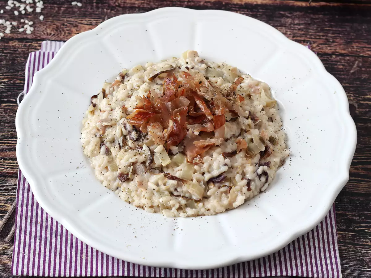 Cremiges und würziges Risotto mit Radicchio, Speck und Philadelphia - foto 6