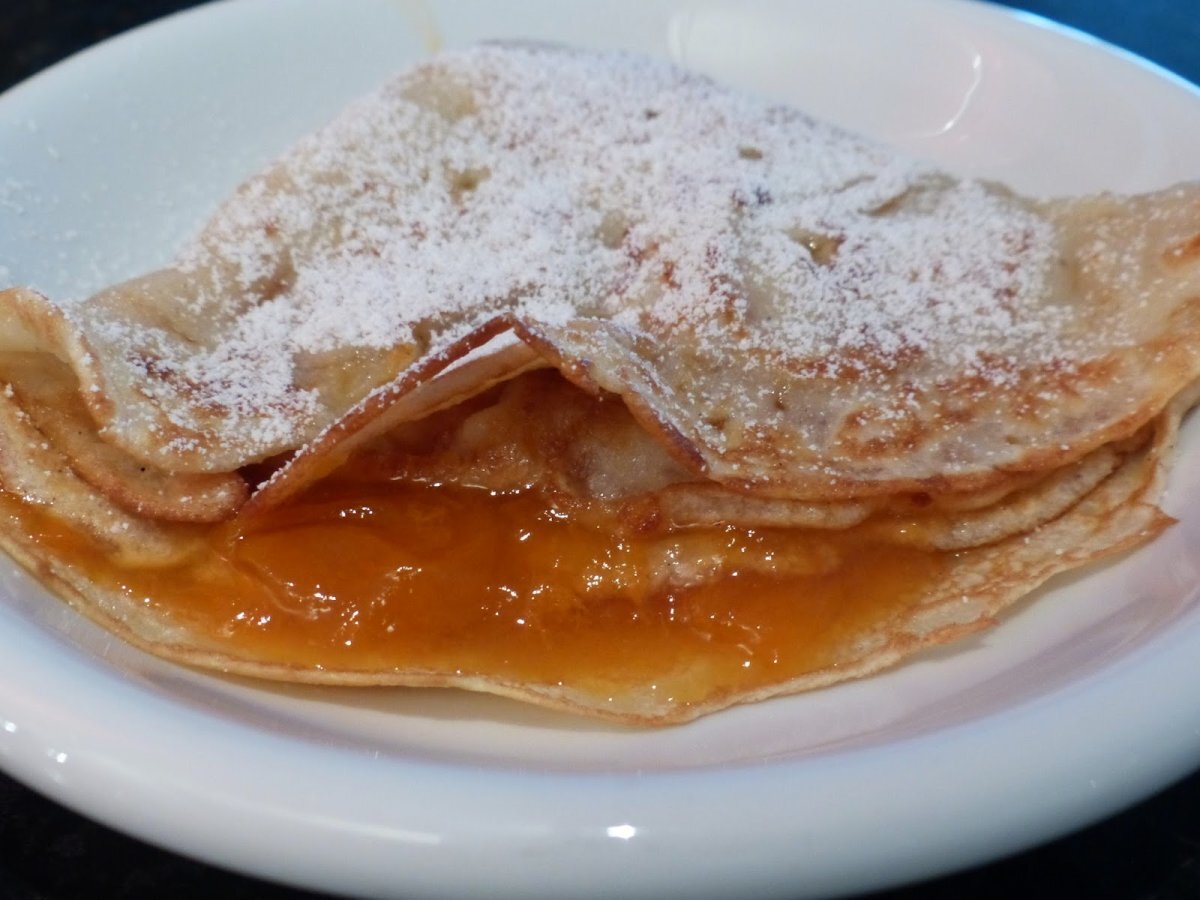 Crêpes à la Paul Bocuse mit Marillenröster