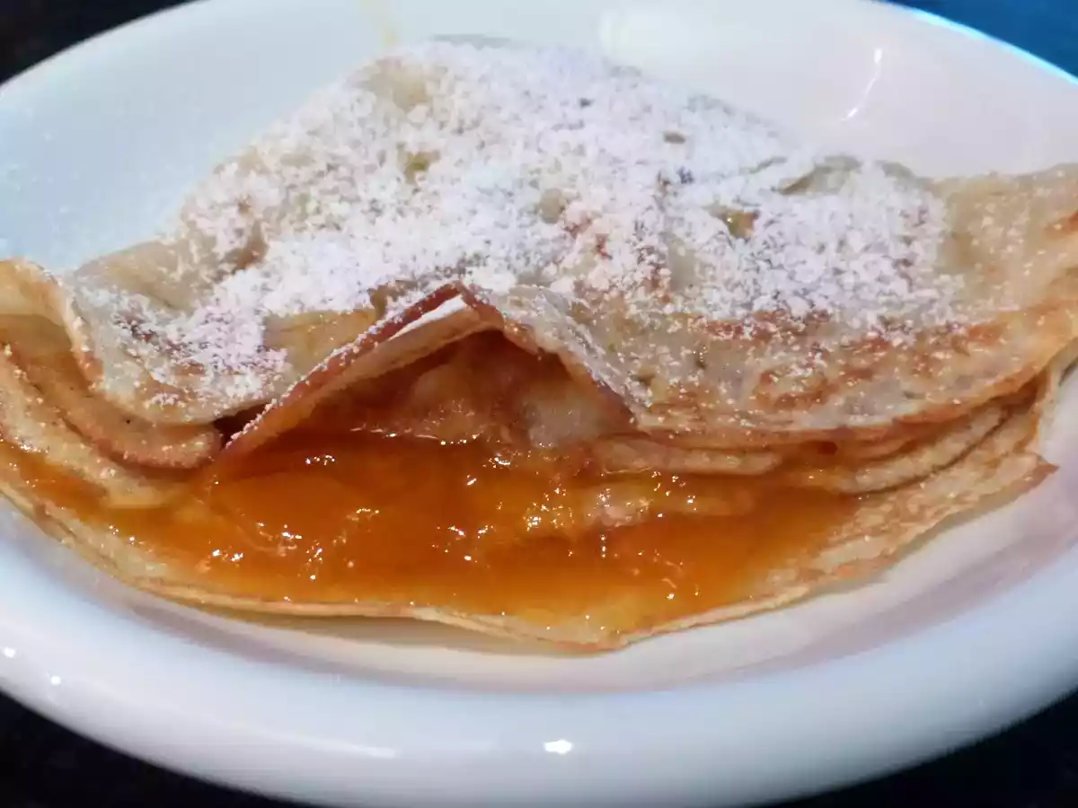 Crêpes à la Paul Bocuse mit Marillenröster