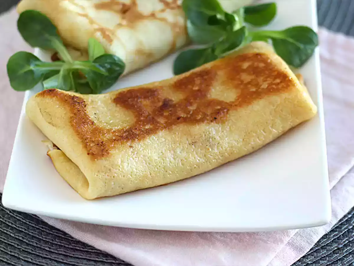 Crêpes gefüllt mit Béchamel, Käse und Schinken - foto 3