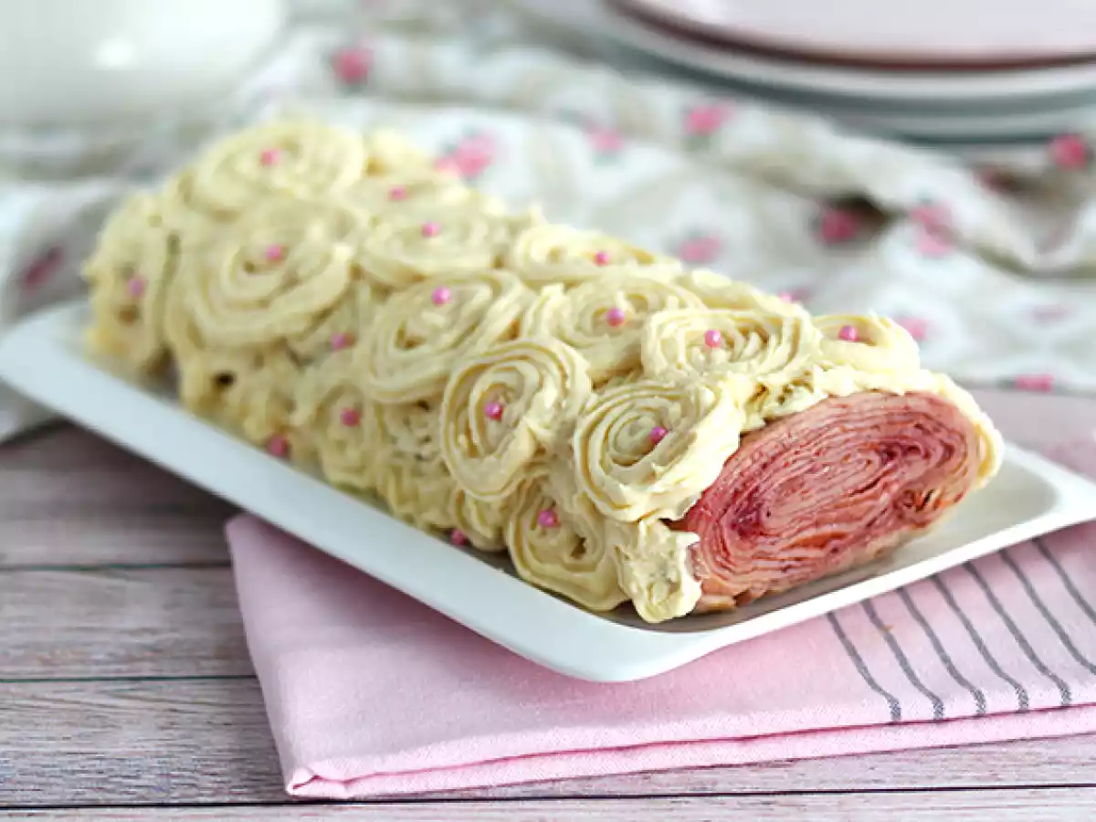 Crêpes-Stamm aus Himbeeren und weißer Schokolade - foto 2