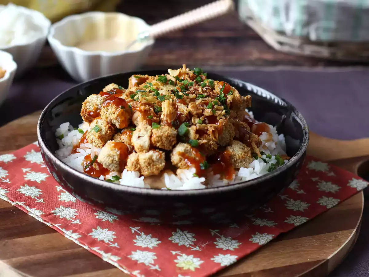 Crousty Tofu mit Reis und cremiger Sauce : knusprig und vegetarisch - foto 2