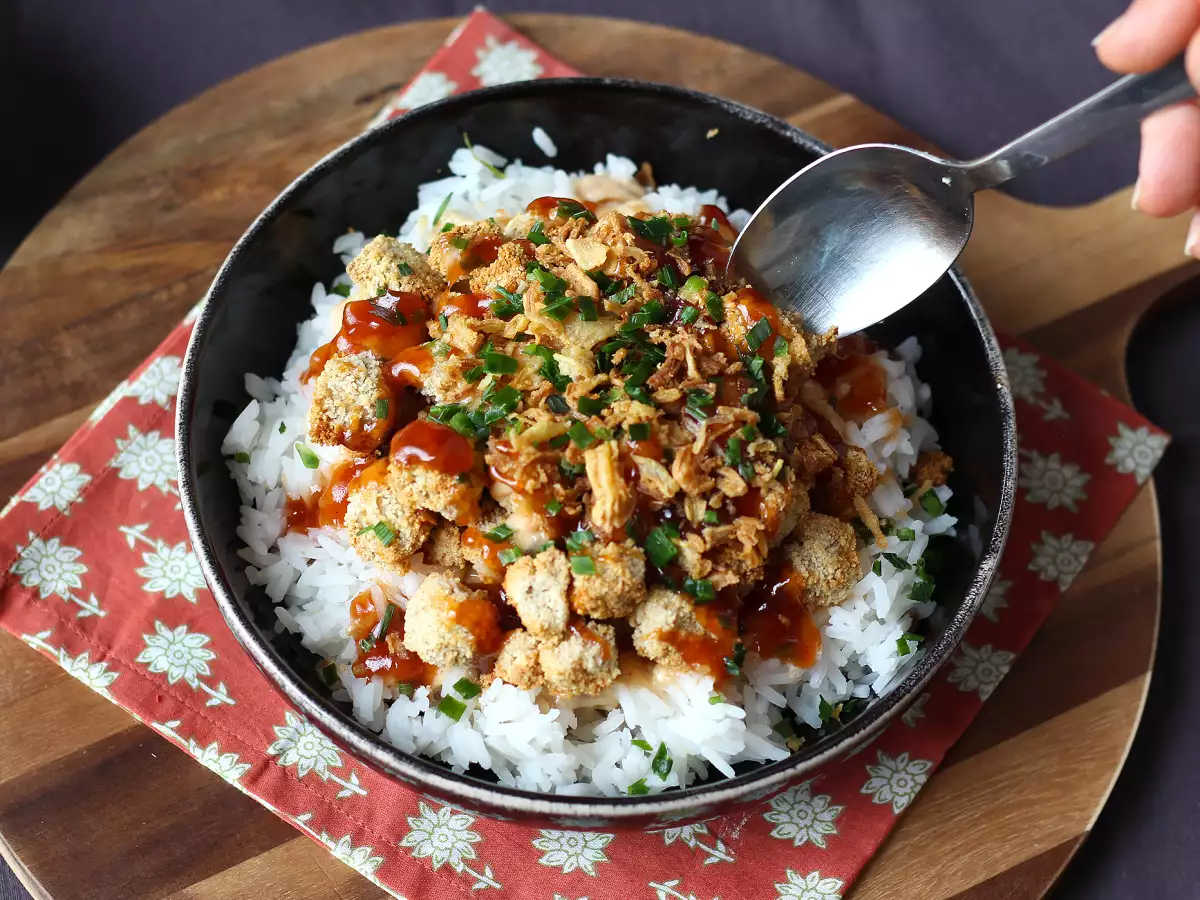 Crousty Tofu mit Reis und cremiger Sauce : knusprig und vegetarisch - foto 4