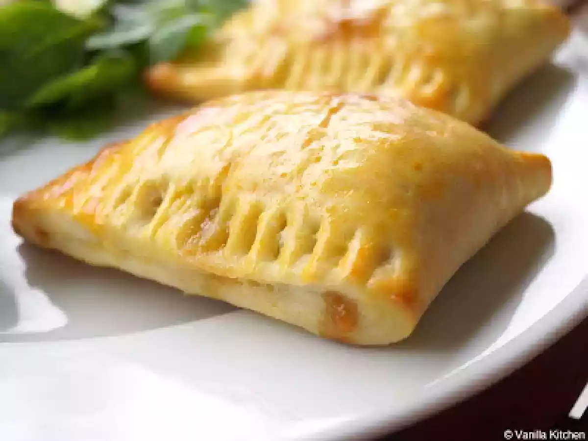 Der weiterverarbeitete Quarkblätterteig: Taschen mit Gemüsefüllung