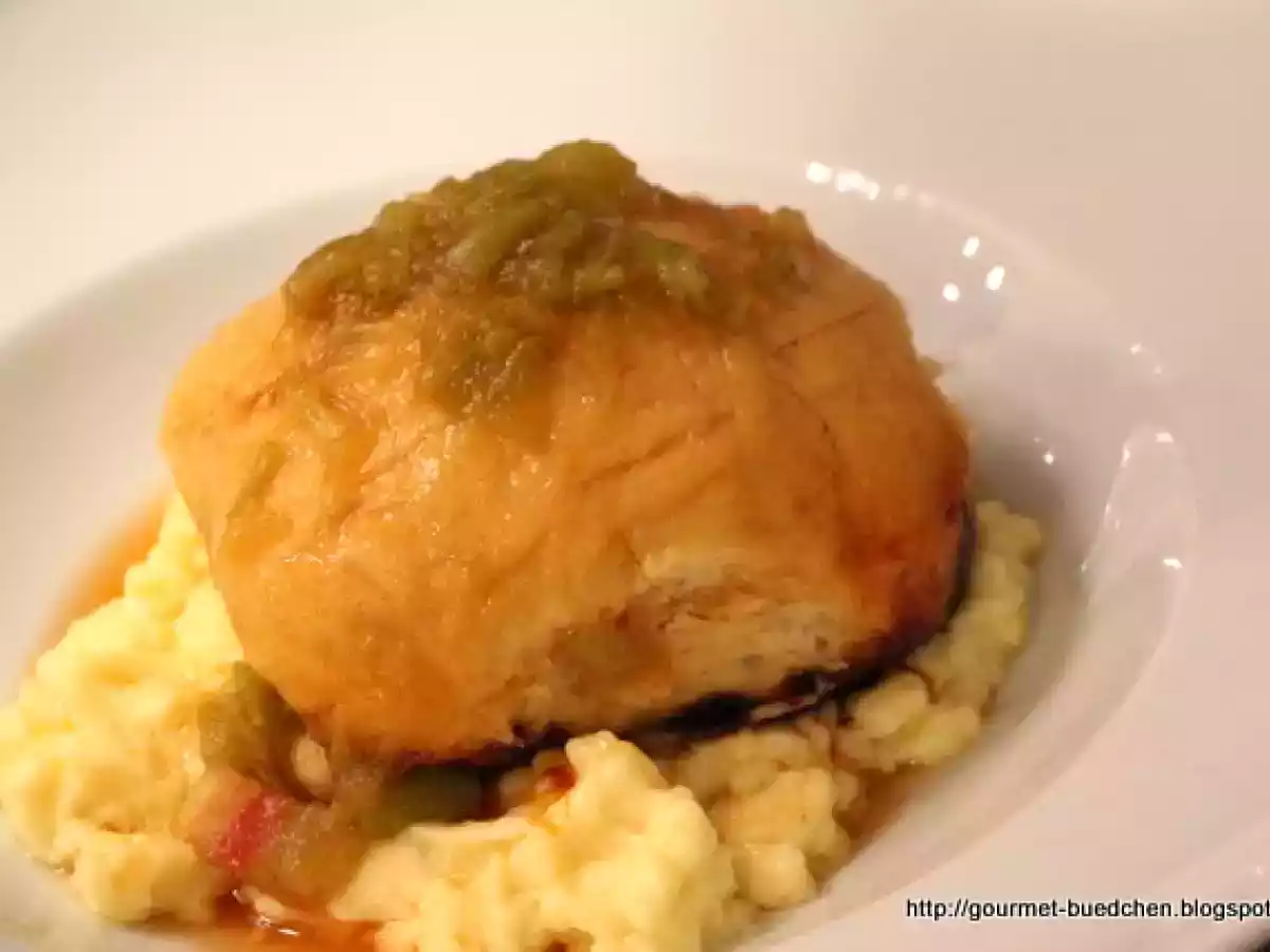 Die Dampfnudel ist mit dem Rhabarber liiert…