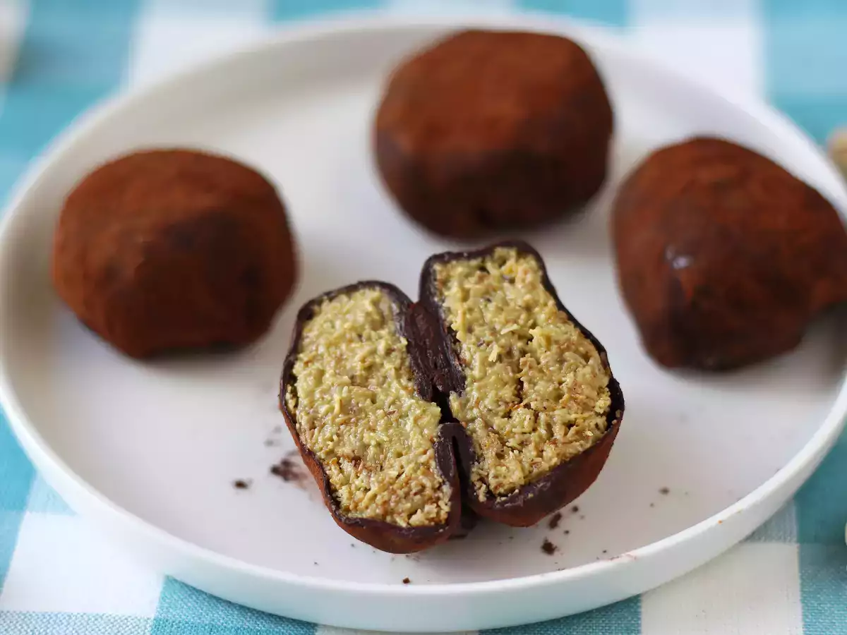 Dubai chewy cookies, das virale Rezept für Mochis mit Pistazien- und Kadaif-Füllung - foto 5