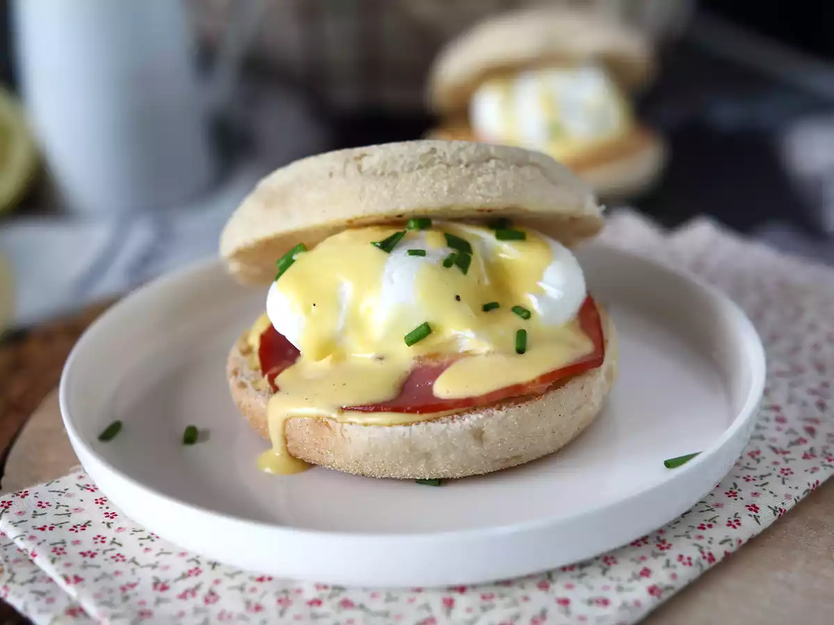 Eggs Benedict: das perfekte Rezept zum Frühstück! - foto 5