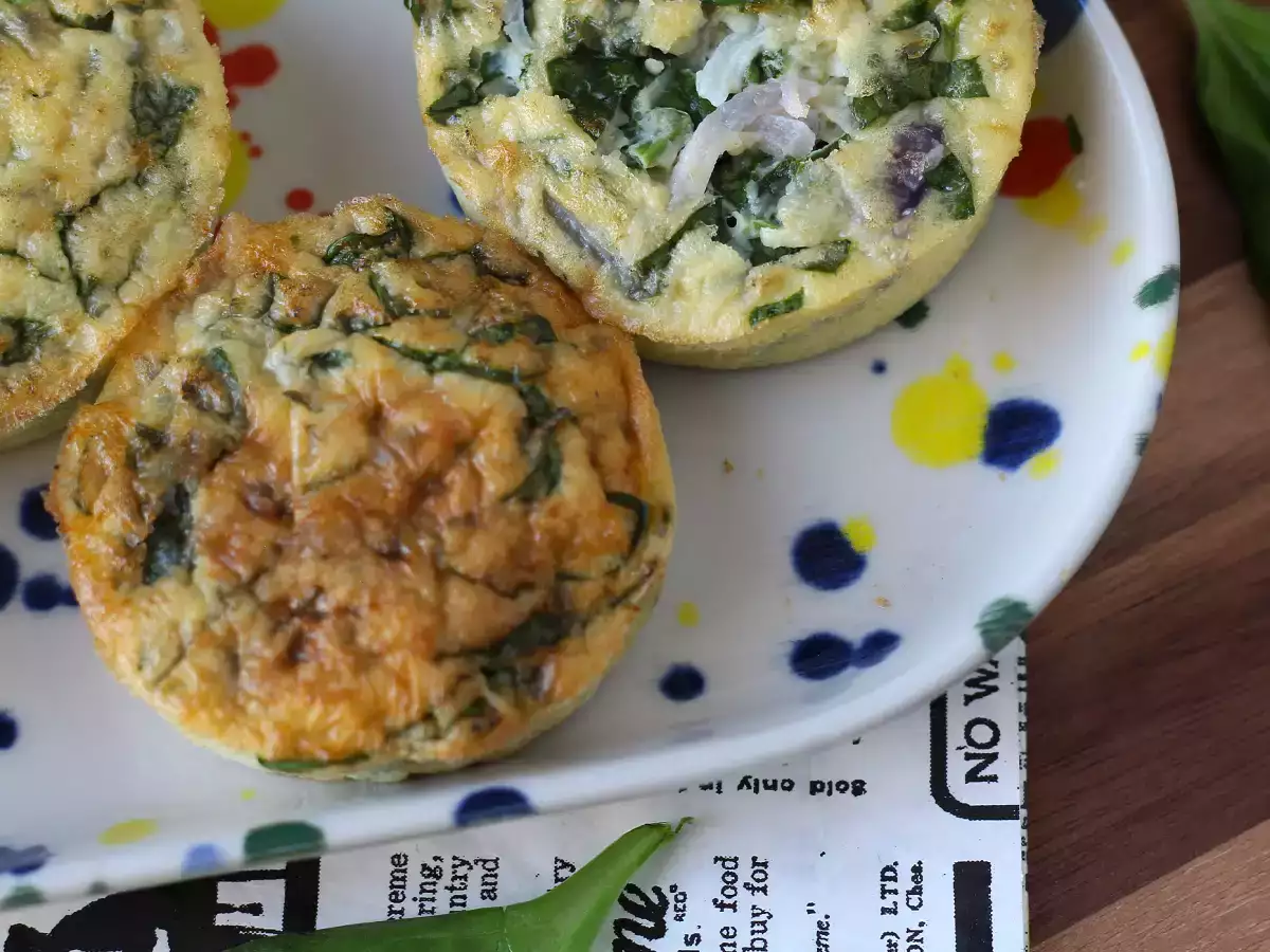 Eierhäppchen mit Hüttenkäse aus der Heißluftfritteuse: einfache und proteinreiche Häppchen - foto 3