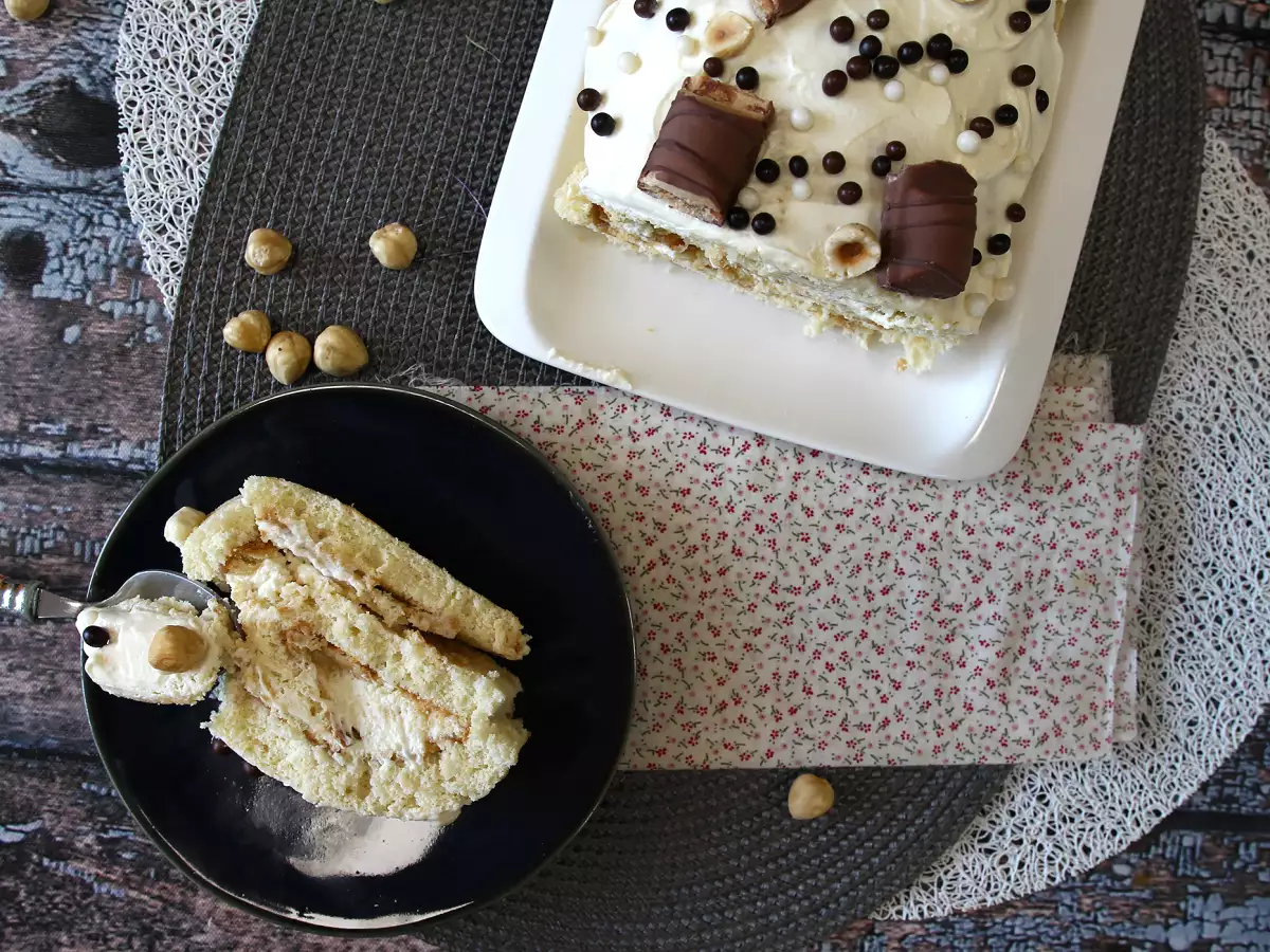 Einfache Kinder-Bueno-Roulade – perfekt als Geburtstagskuchen oder Weihnachtsroulade! - foto 2