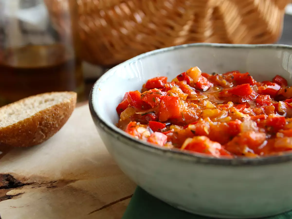 Einfache Tomatada – portugiesisches Tomatengericht