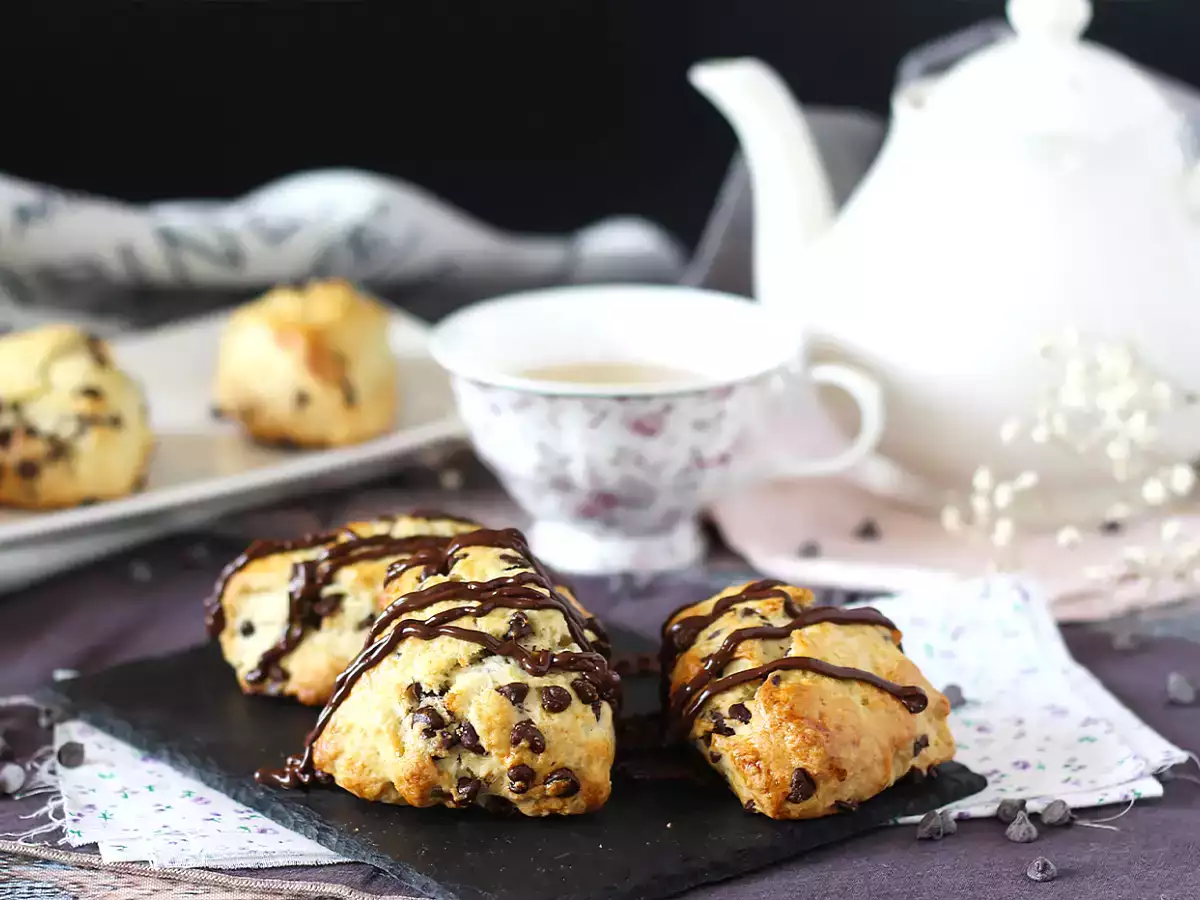 Einfache und sehr weiche Schokoladen-Scones - foto 4