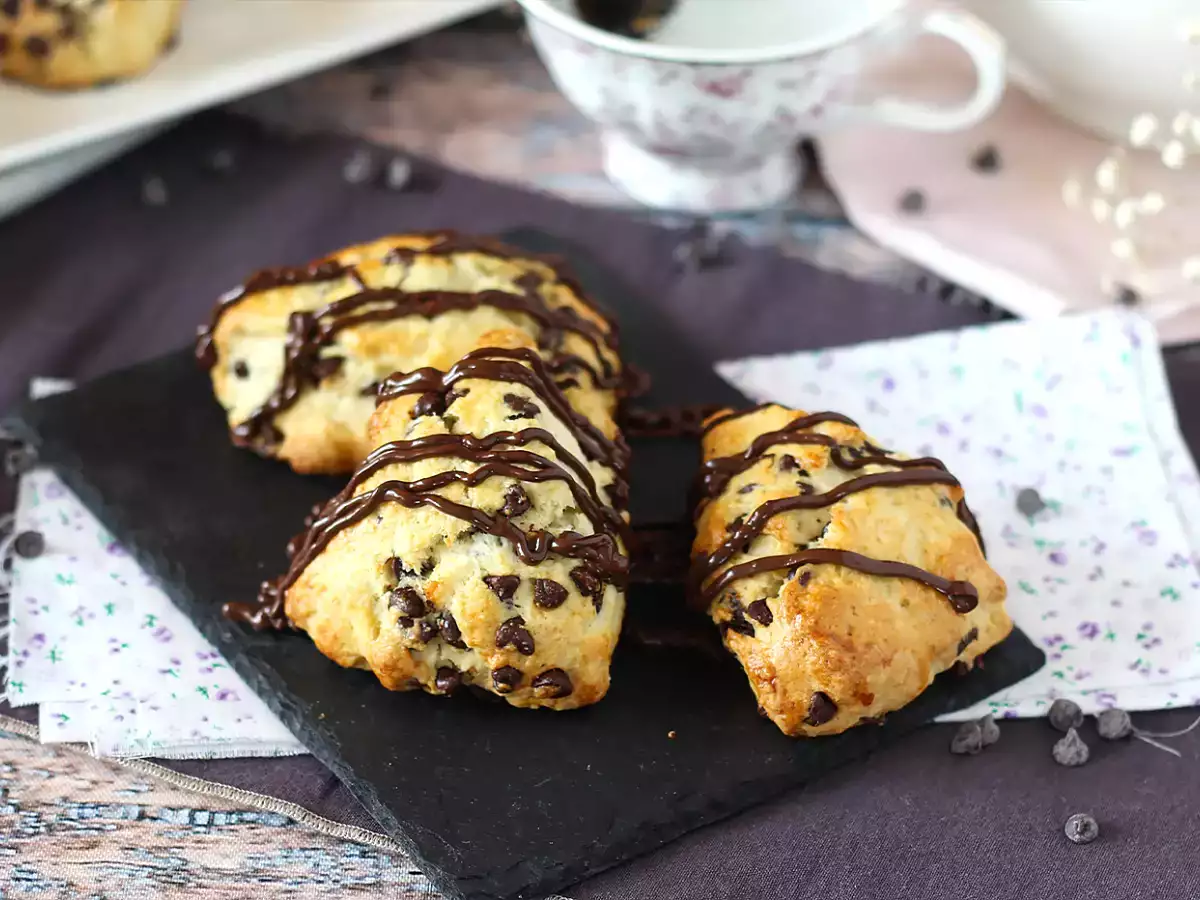 Einfache und sehr weiche Schokoladen-Scones - foto 6