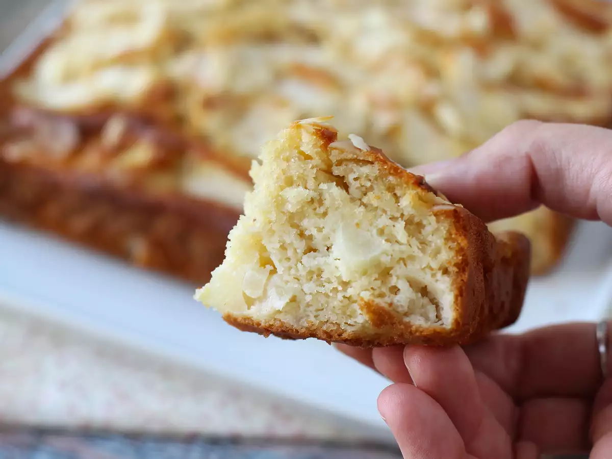 Einfacher, saftiger Birnenkuchen mit Mandeln - foto 7