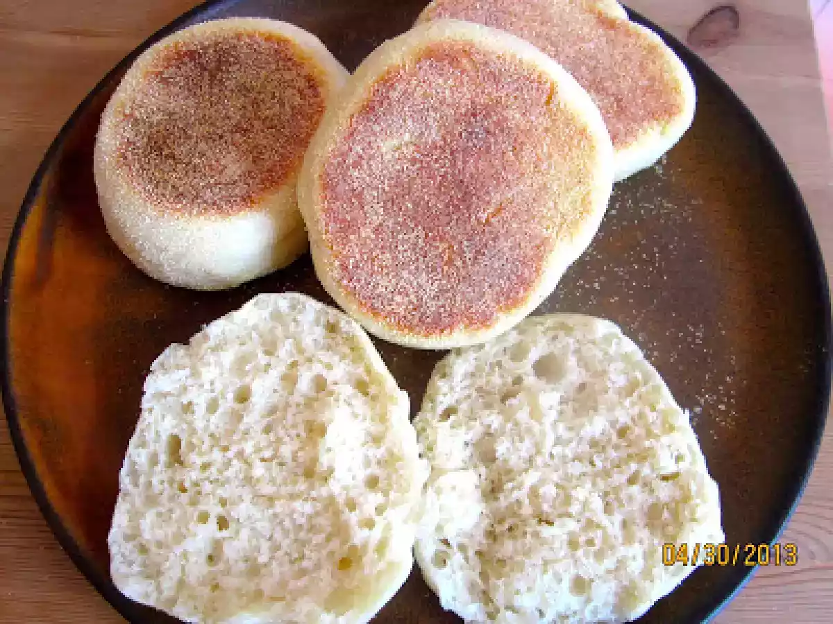 ENGLISCHE MUFFINS - BRÖTCHEN AUS DER PFANNE