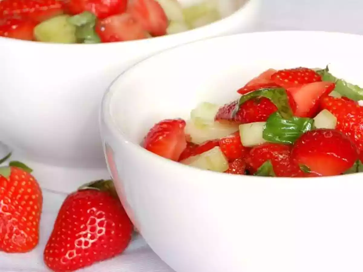 Erdbeer-Gurken-Salat