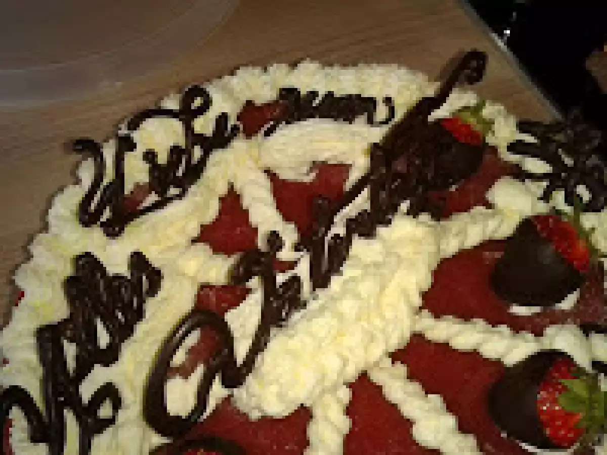 Erdbeer-Pfirsich-Torte zum Vatertag