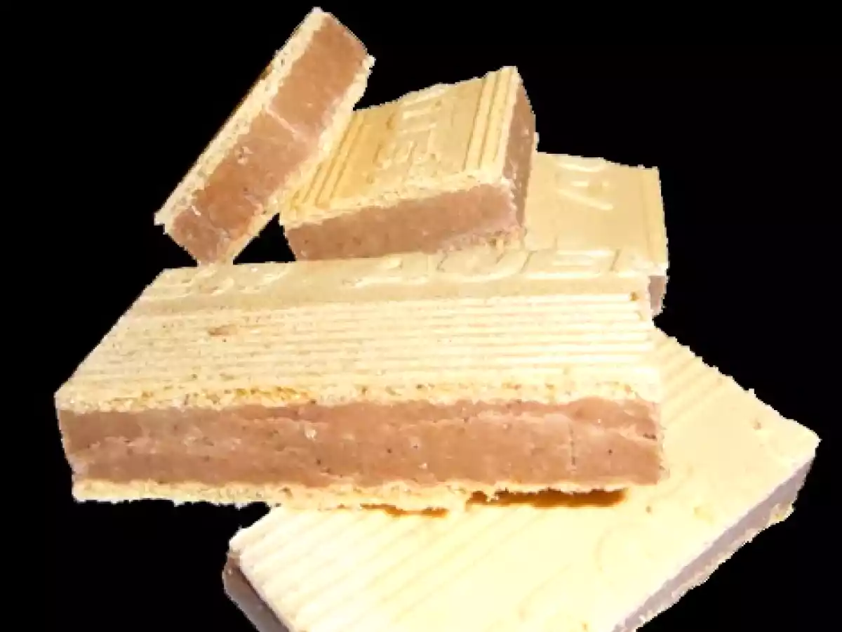 Erdmandelnougat-Schnitten