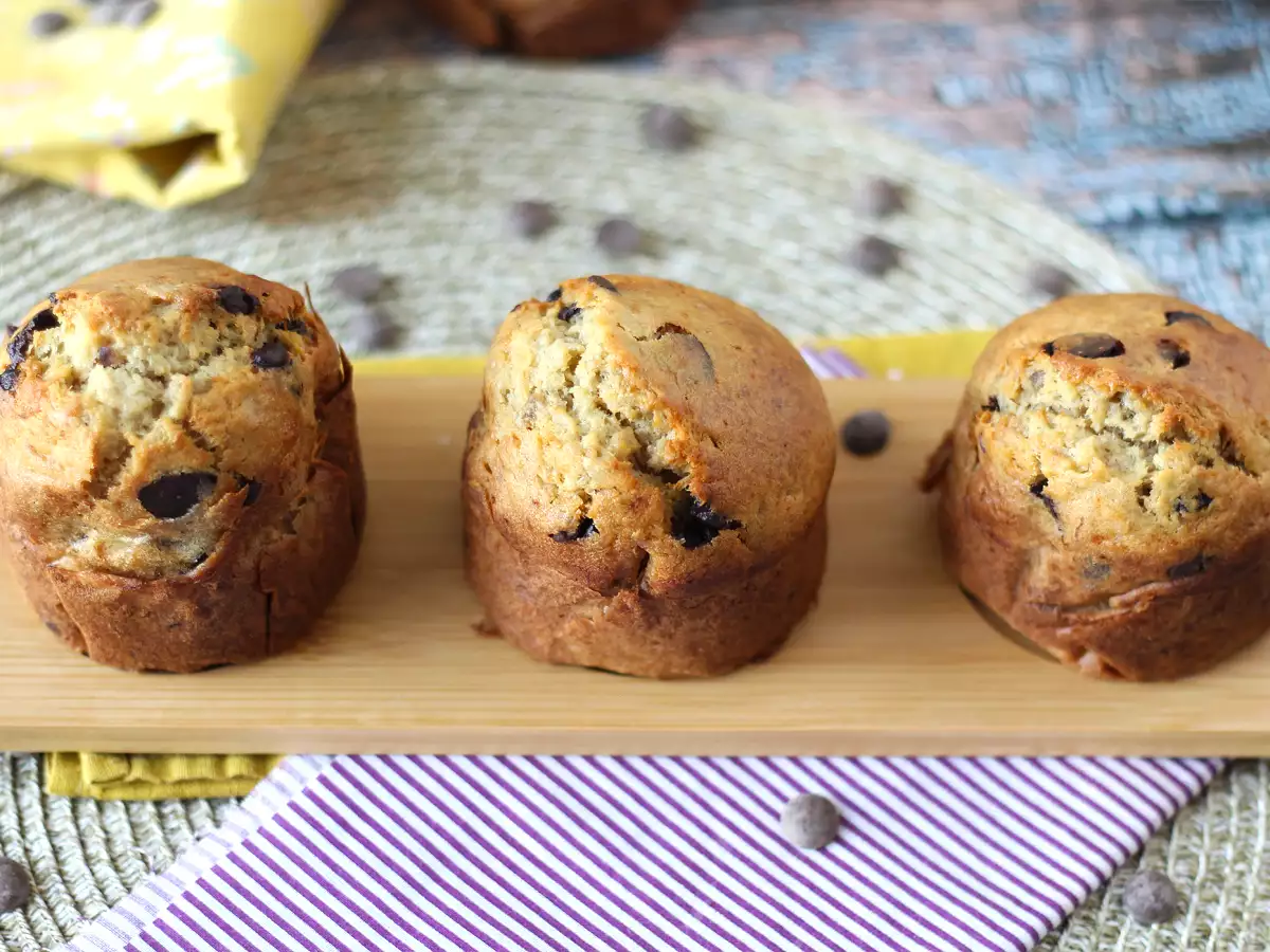 Extra gierige Muffins mit Banane und Schokoladenstückchen - foto 6
