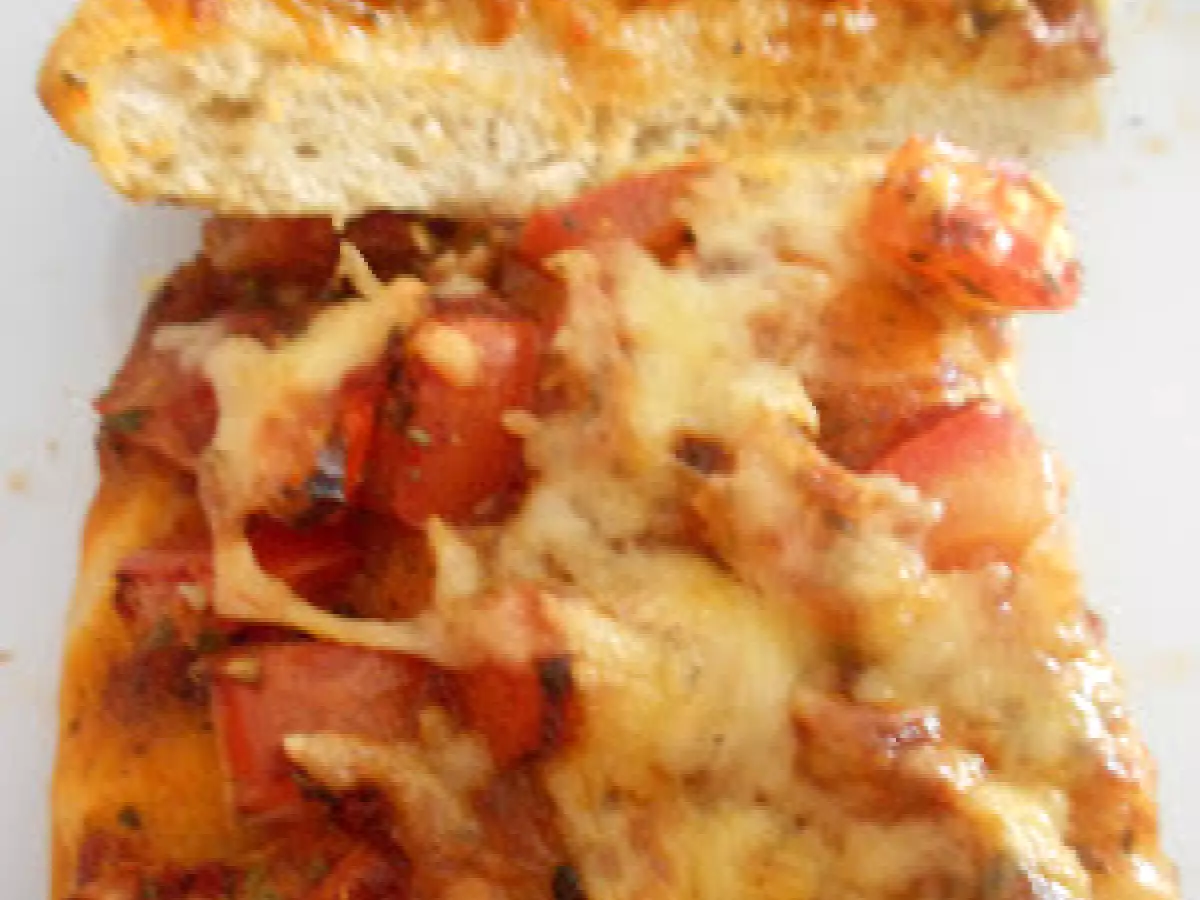 Focaccia con pomodorini e Fontina Valdostana