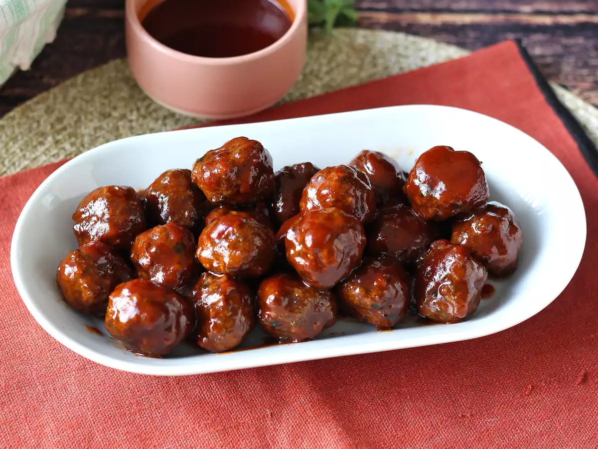 Frikadellen aus der Heißluftfritteuse mit süß-saurer Barbecue-Soße: einfaches und leckeres Rezept - foto 2