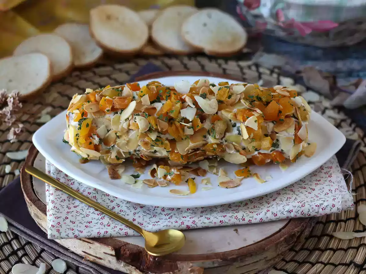 Frischkäse-Salami mit Aprikosen und Mandeln: die perfekte Party-Vorspeise! - foto 5