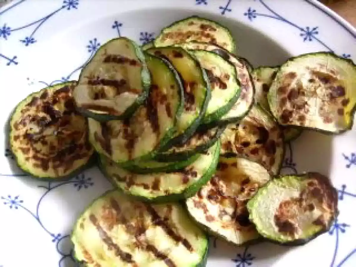 Fürchtet Euch nicht vor Zucchinis - leckere Courgette Antipasti - foto 2