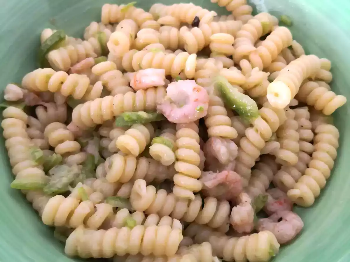 Fusilli mit Zucchini, Shrimps und Ingwer - foto 2