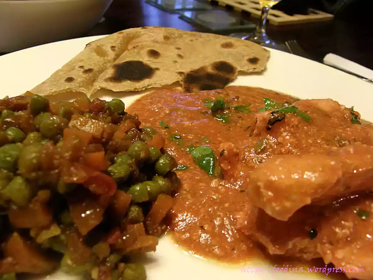 Gajar Mutter indische Erbsen und Möhrchen