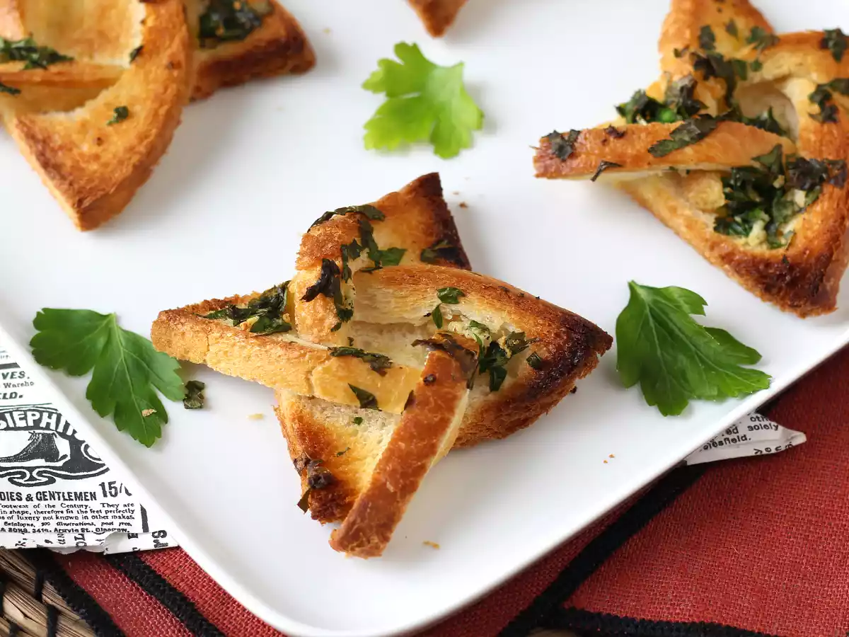 Garlic bread Sternchenart mit Toastbrot - foto 5
