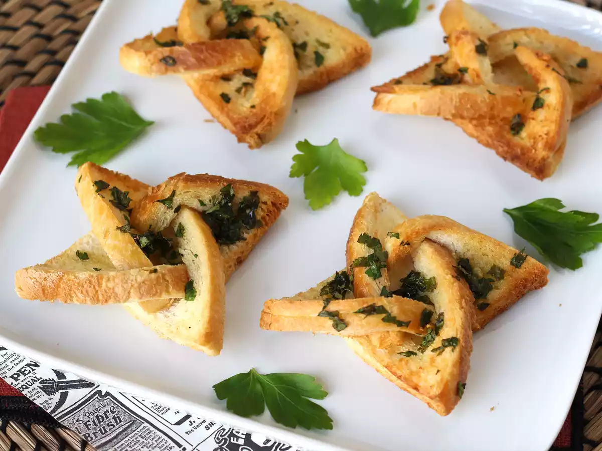 Garlic bread Sternchenart mit Toastbrot - foto 6