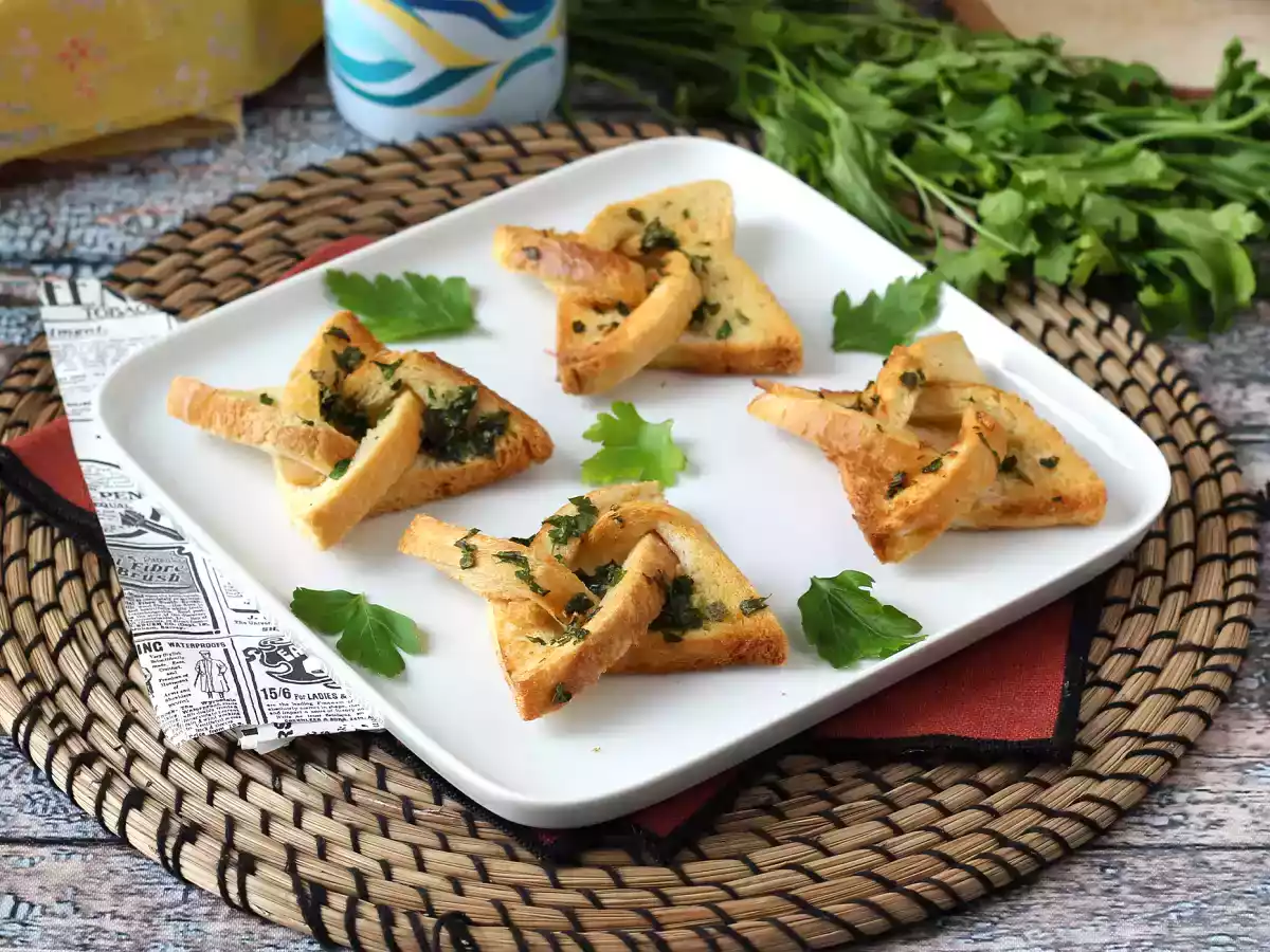 Garlic bread Sternchenart mit Toastbrot - foto 7