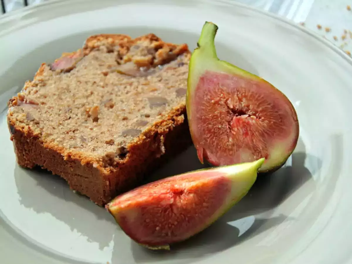Gâteau aux châtaignes et aux figues