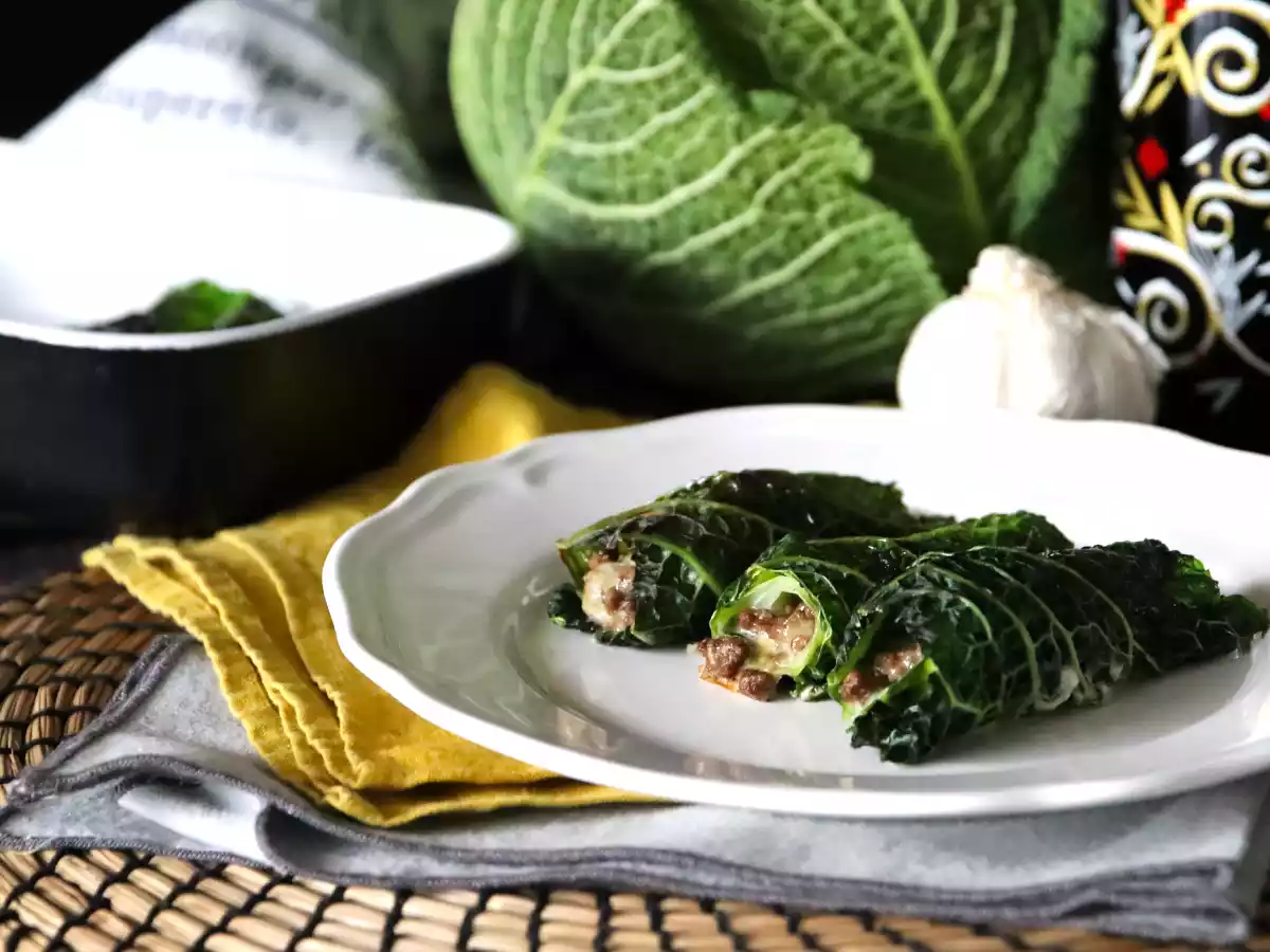 Gebackene wirsingröllchen: einfaches und günstiges rezept Gebackene wirsingröllchen: einfaches und günstiges rezept