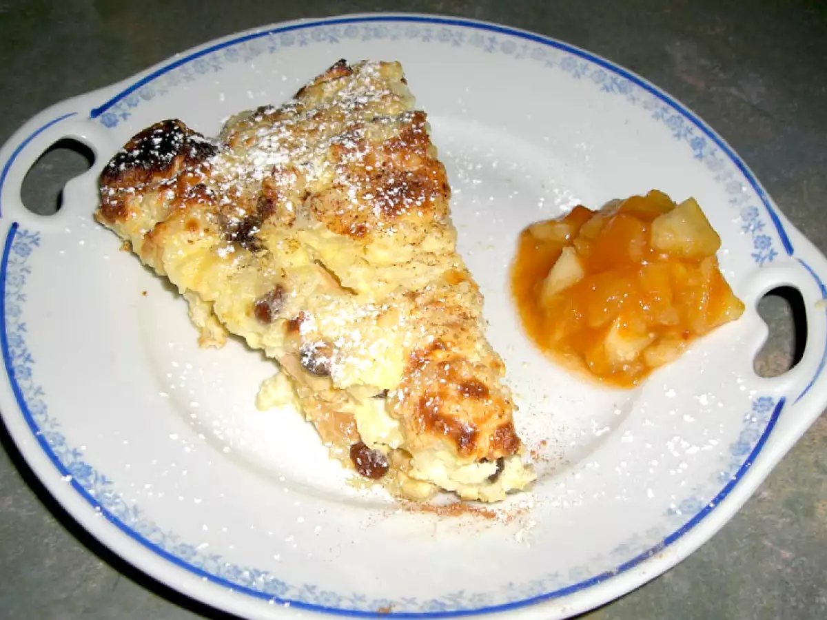 Gebackener Reisauflauf mit Äpfeln