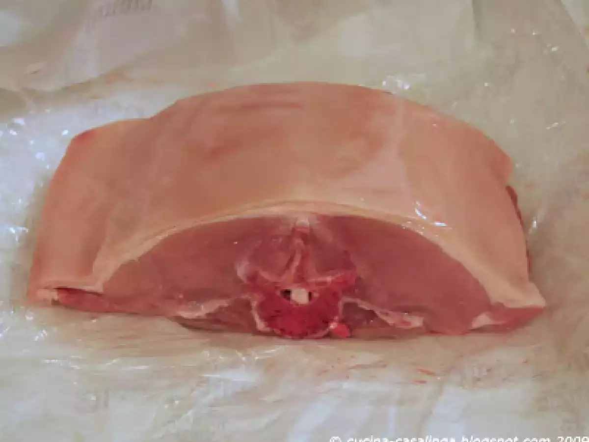 Gebratener Spanferkelrücken - foto 2