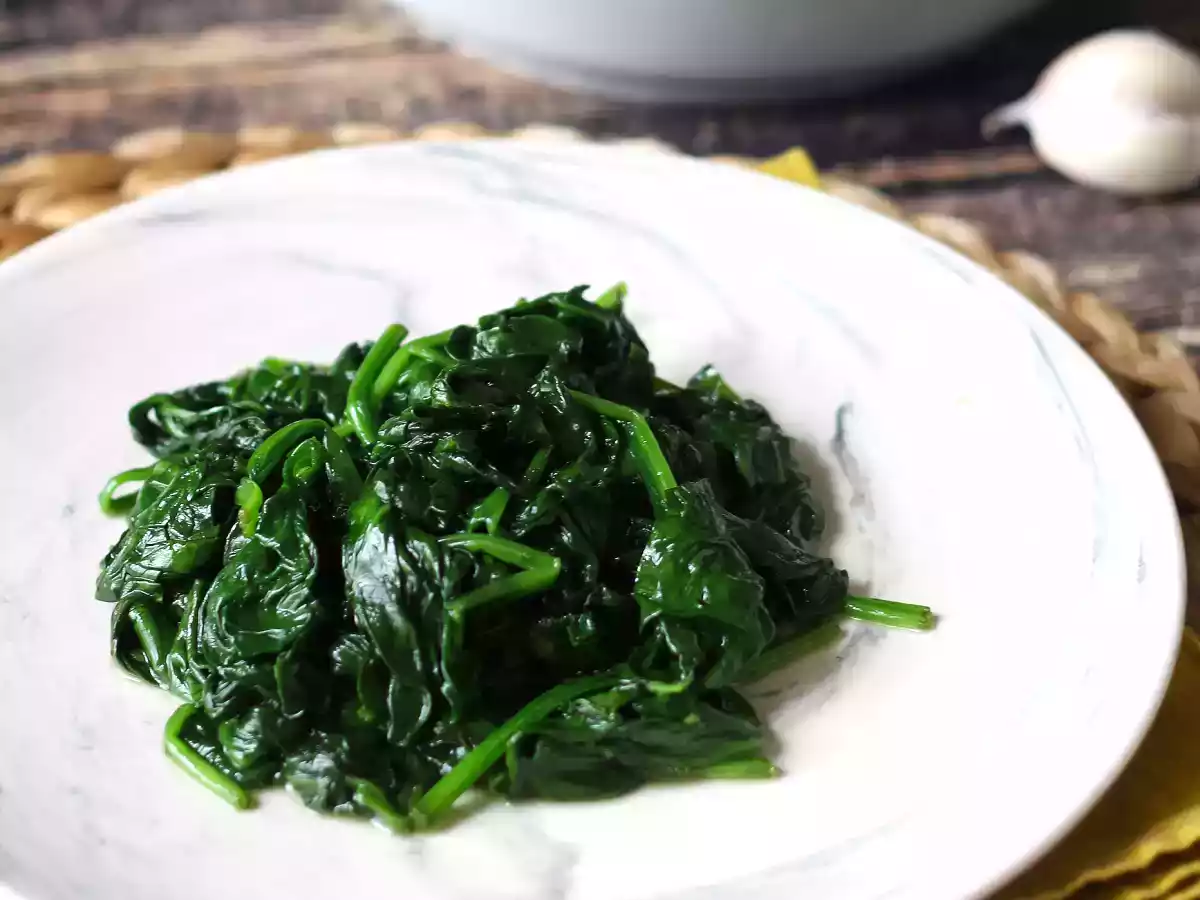 Gebratener Spinat, die leckere und einfache Beilage - foto 3