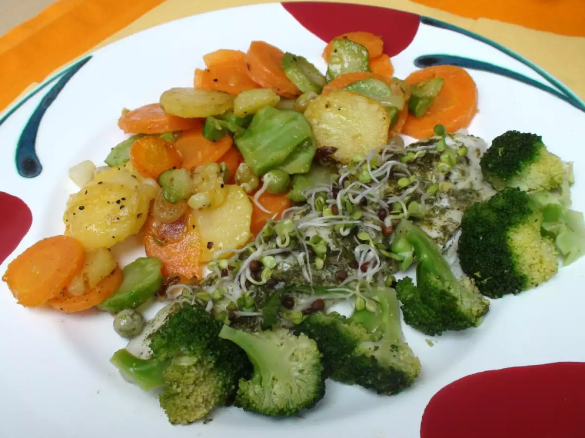 Gedämpfter Zander mit buntem Gemüse-Gröstl