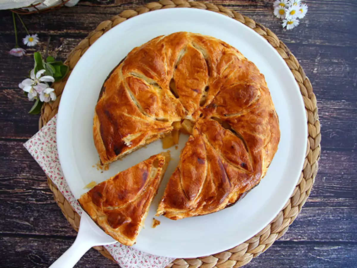 Gedeckter Apfelkuchen