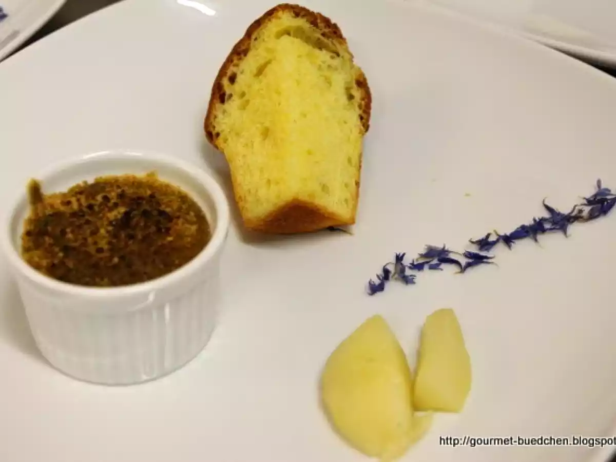 Geflügellebercreme brûlée mit Gedöns an die Umgebung angepasst…