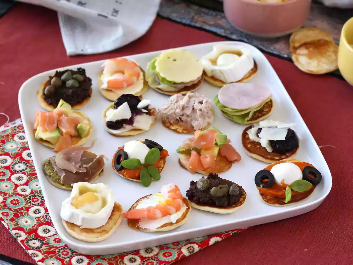 Gefüllte Blini-Platte, der abwechslungsreiche und perfekte Aperitif für die Feiertage - foto 3