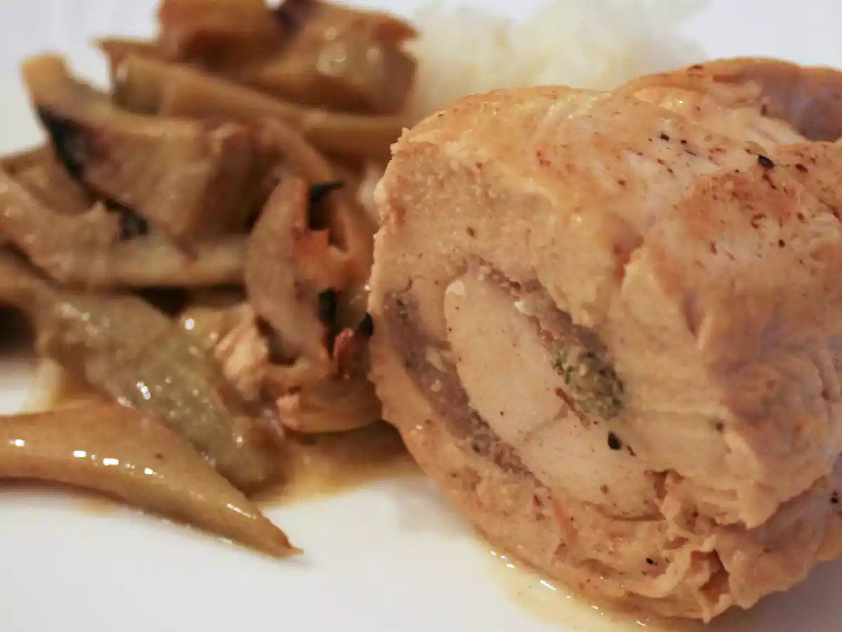 Gefüllte Hühner-Rouladen mit Rosmarin