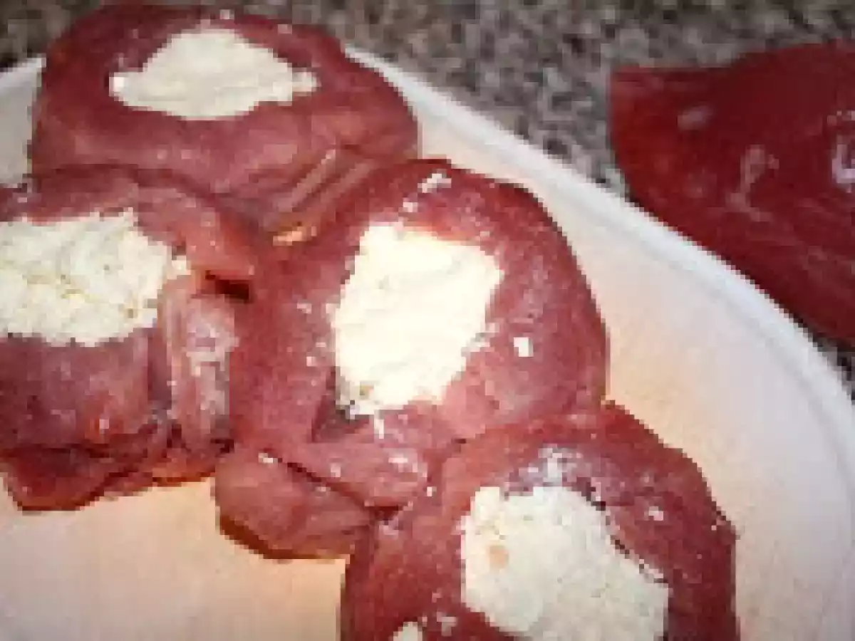 Gefüllte Schweinemedaillons mit Tomatenreis