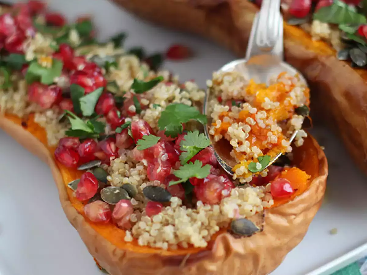 Gefüllter Butternut-Kürbis mit Quinoa und Granatapfel - foto 4